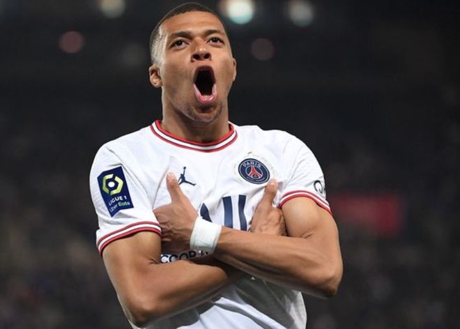 欧冠今夜观赛指南：枪手迎战强敌拜仁，皇马客场出征盼洗颓（欧冠今夜前瞻：阿森纳硬碰拜仁，皇马客战力求止颓）