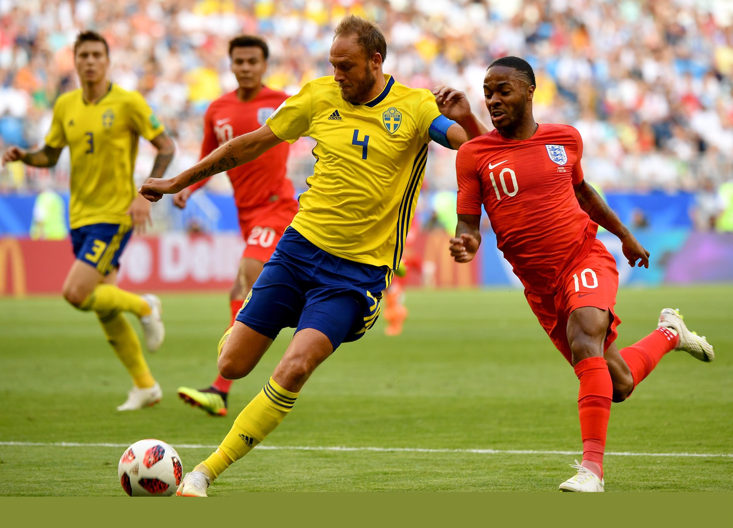 中超：上海海港3-2击败长春亚泰（中超战报：上海海港3比2力克长春亚泰）