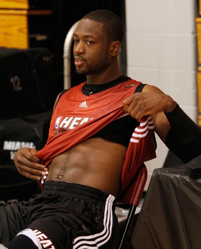 球星用表现回应所有质疑（球星以实力回击所有质疑）