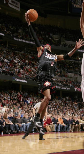 连下两城，格林伍德成马赛近15年首位欧冠客场梅开二度的球员（格林伍德欧冠客场双响，成马赛近15年首人）