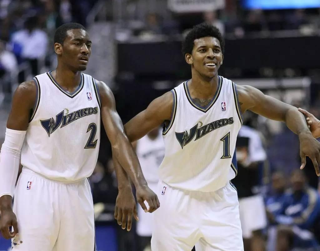 都体：热那亚有意签回佩林，德罗西寻求经验丰富的更衣室领袖（都灵体育报：热那亚盼召回佩林，德罗西寻资深更衣室领袖）