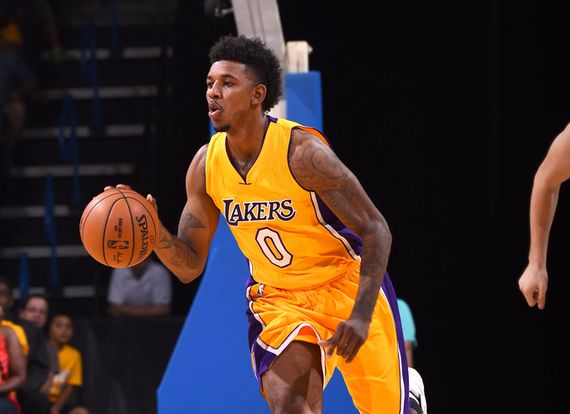 比利时11月世预赛大名单：库尔图瓦领衔，多库、特罗萨德在列（比利时公布11月世预赛名单：库尔图瓦领军，多库、特罗萨德入选）