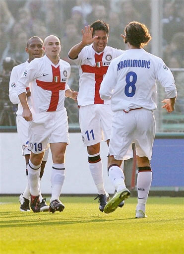 2025-26橄榄球欧冠R1格罗斯特胜卡斯特，托马斯威廉姆斯表现亮眼（2025-26欧冠橄榄球首轮：格罗斯特击败卡斯特，托马斯·威廉姆斯惊艳发挥）