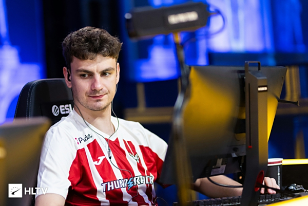 蓝军的加纳 蓝军的加纳